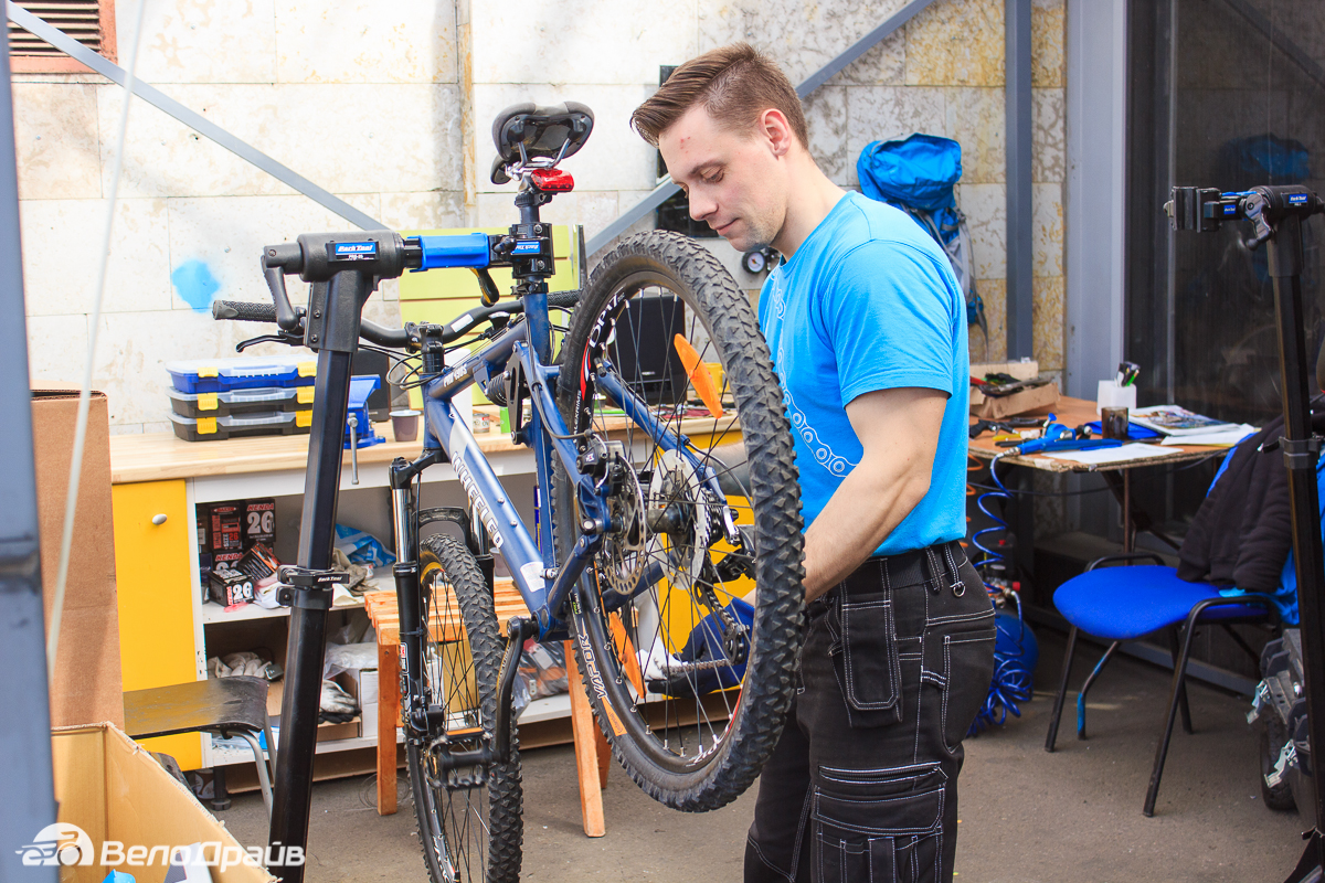 Диагностика велосипеда в мастерской, работы  Диагностика велосипеда в мастерской, работы